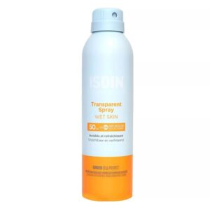 Spray solaire transparent Isdin Fotoprotector Wet Skin SPF 50+ 250 ml, application facile sur peau sèche ou mouillée, haute protection UVA/UVB, texture légère et non collante, disponible en parapharmacie à Kénitra et parapharmacie en ligne.