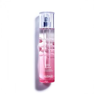 Eau fraîche Caudalie Rose de Vigne 50 ml, parfum délicat aux notes florales de rose, rafraîchissante et légère, disponible en parapharmacie à Kénitra et parapharmacie en ligne.