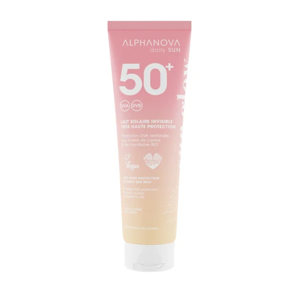ALPHANOVA Lait solaire invisible très haute protection SPF 50+, protection solaire naturelle, disponible en parapharmacie à Kénitra et sur notre parapharmacie en ligne